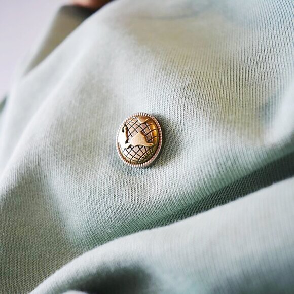 Handmade Bronze Earth Globe Pin - Picture 5 of 6